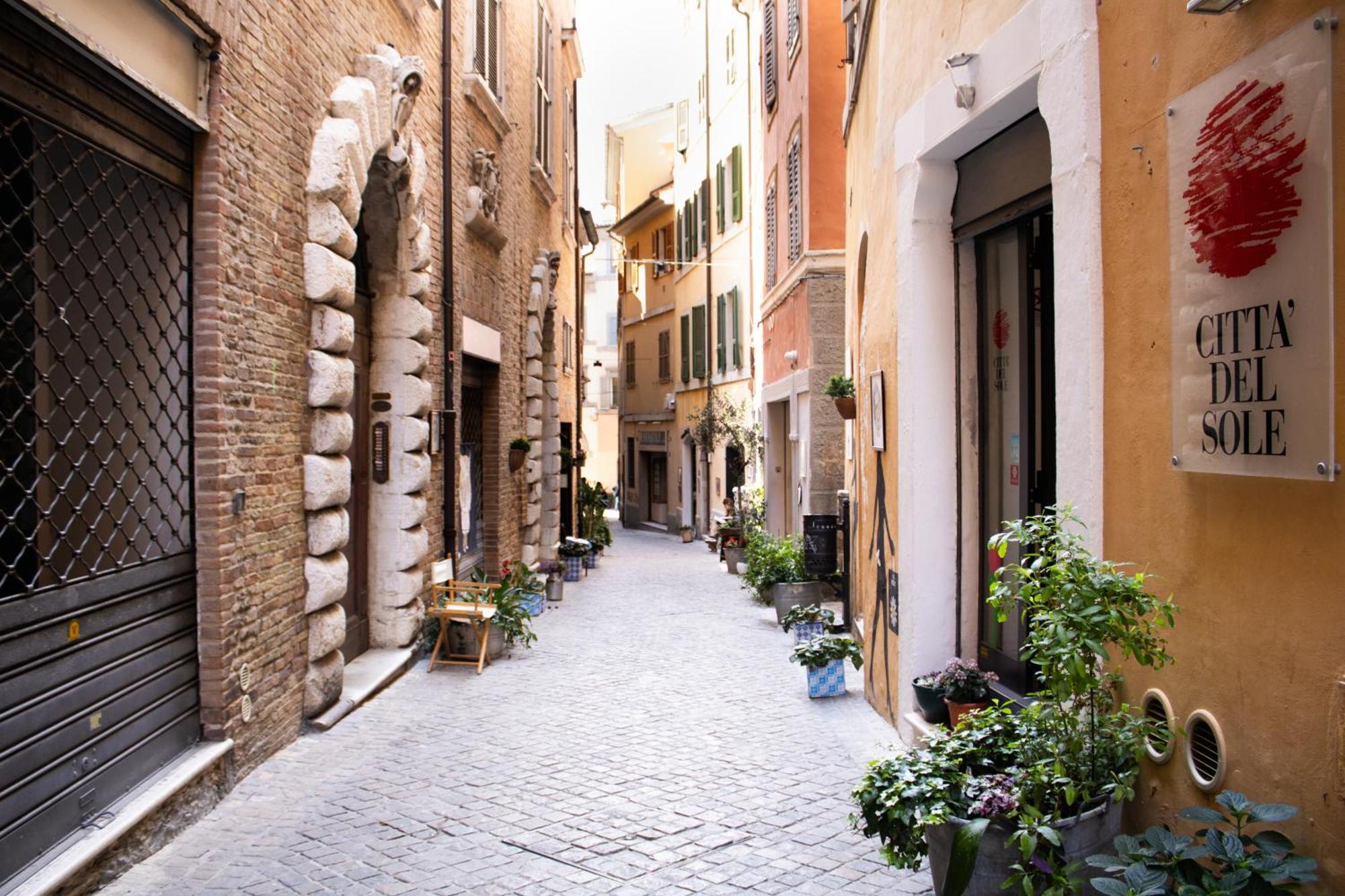 Palazzo Tancredi Apartment Ancona Exterior photo