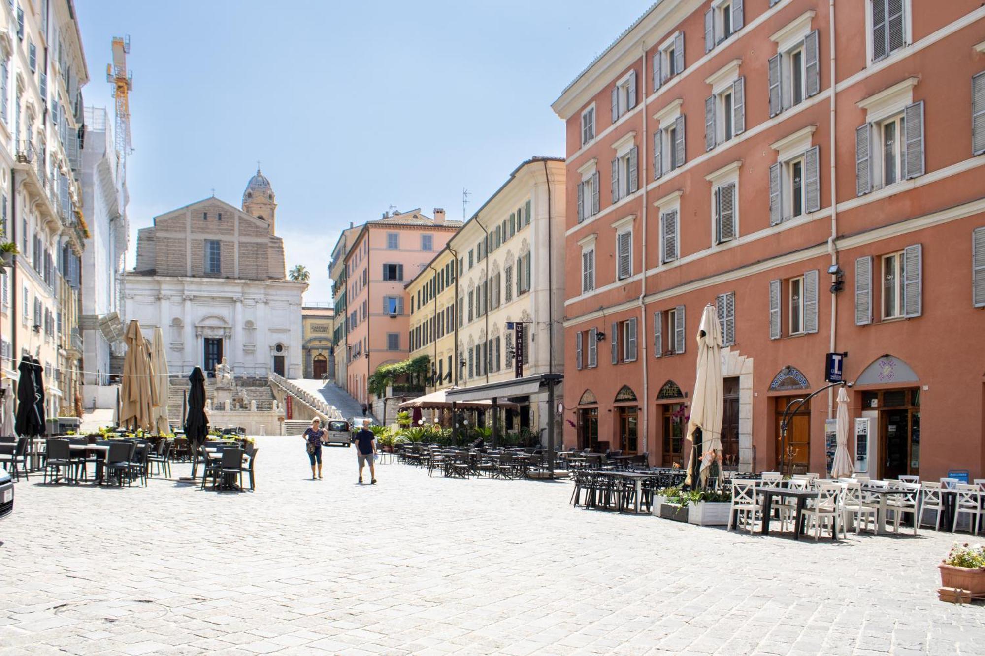 Palazzo Tancredi Apartment Ancona Exterior photo