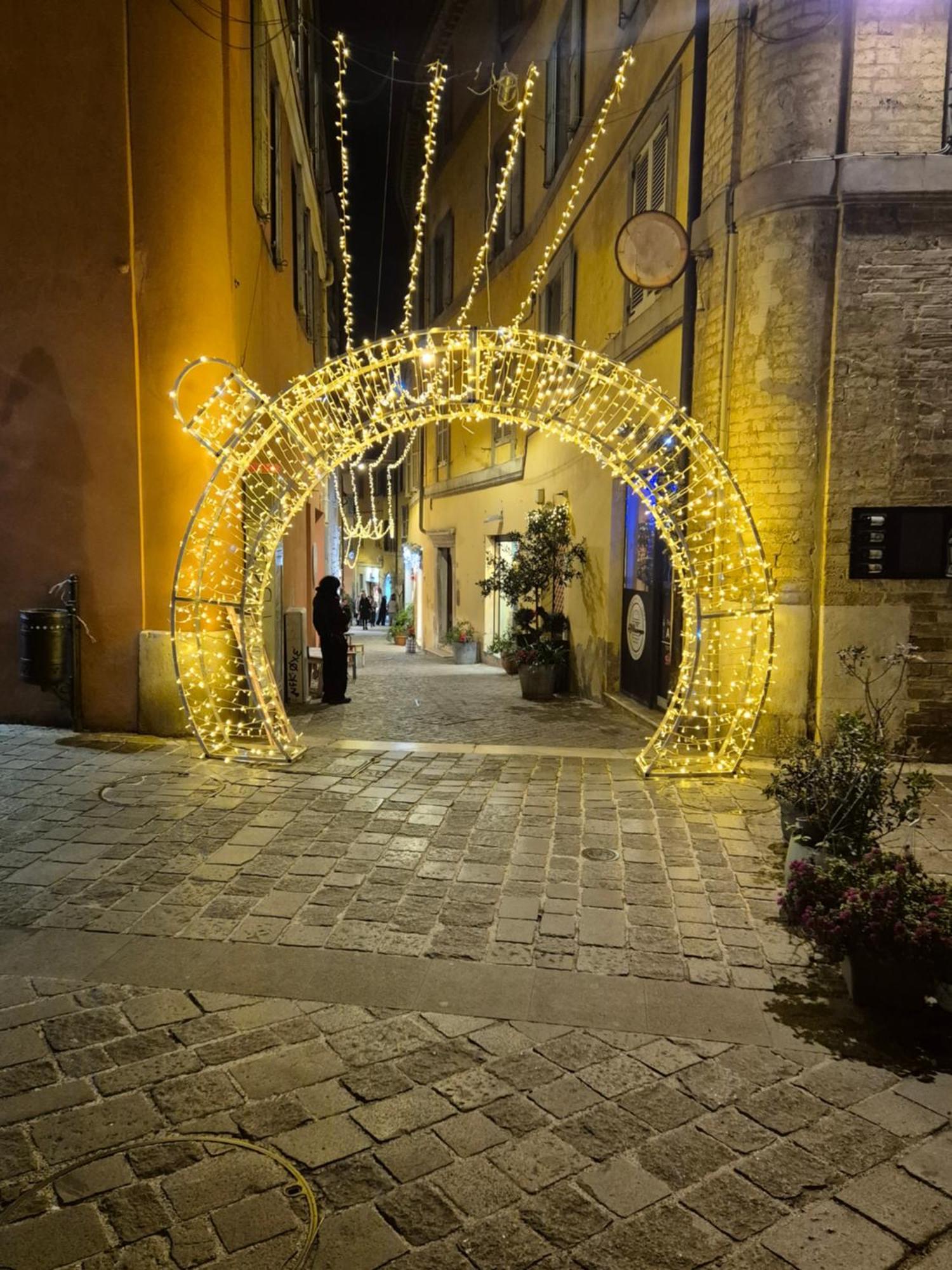 Palazzo Tancredi Apartment Ancona Exterior photo